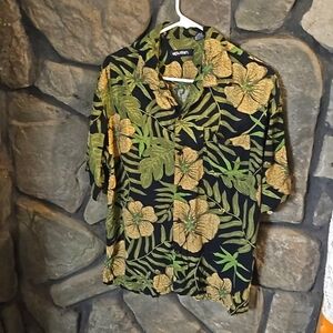 Puritan Green Floral Leaf Causal Button up